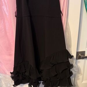 Elegant Black Ruffled Dress Guess